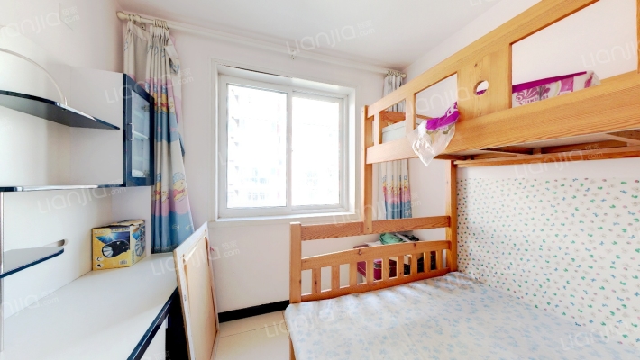 房子本满二，南北通透两居精装两居-卧室A