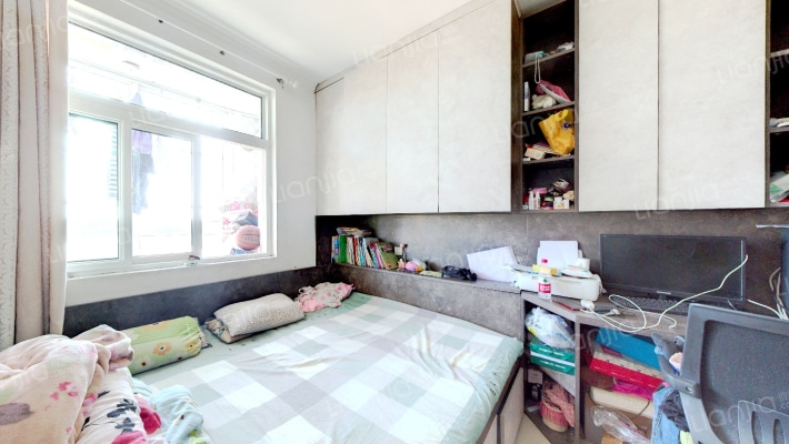 平安大街  电梯房  三居室  家具家电-卧室A