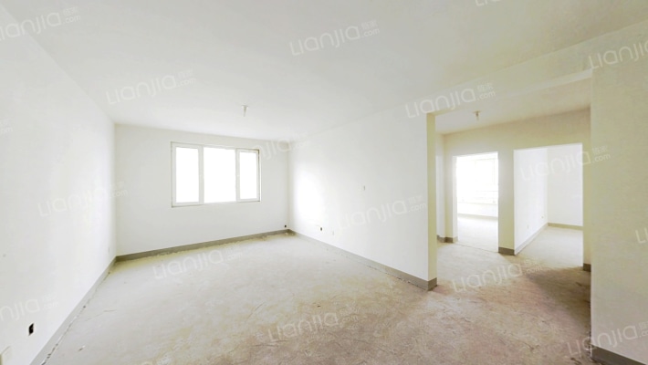 水岸花城，好房源，环境好，交通便利。-客厅