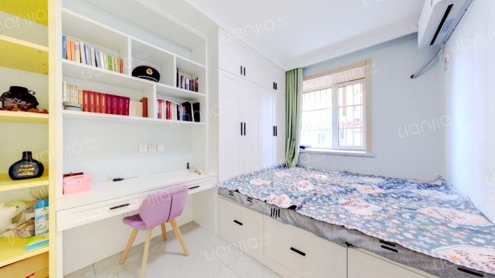 市区内宏远碧萝湾全阳两居室户型方正随时看房-卧室A