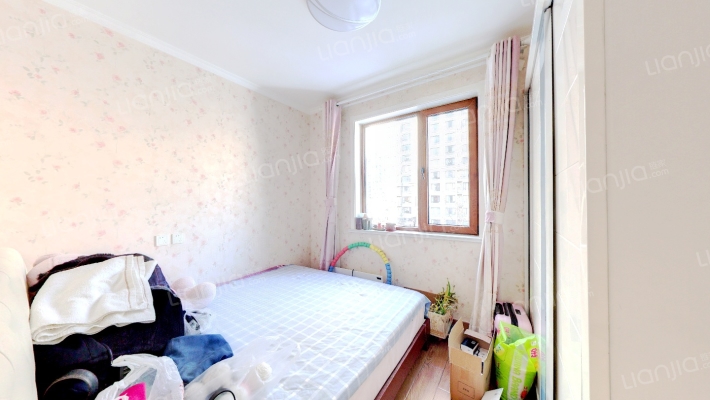 自住标准精装修，拎包入住，视野无遮挡，全天采光。-卧室B