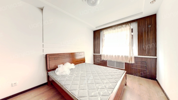 开发区 集中供暖 免费停车 采光视野佳-卧室B