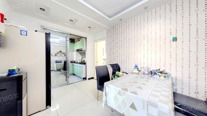 楼层好 采光充足 配套设施齐全 交通便利-餐厅