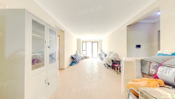 理想湾 大F通透三居 带80平小院 简单装修-客厅