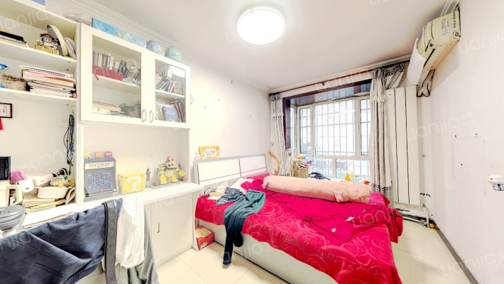 县医院难中间层，南北通透，矿山局新楼-卧室B