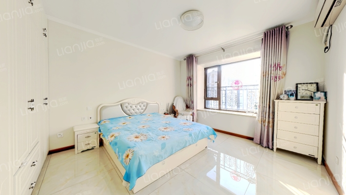 鸿坤理想湾南区 3室2厅 南 北-卧室C