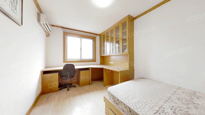 三开间朝南，南北通透 西瓜圃桥 新门口  三牌楼大街-卧室C