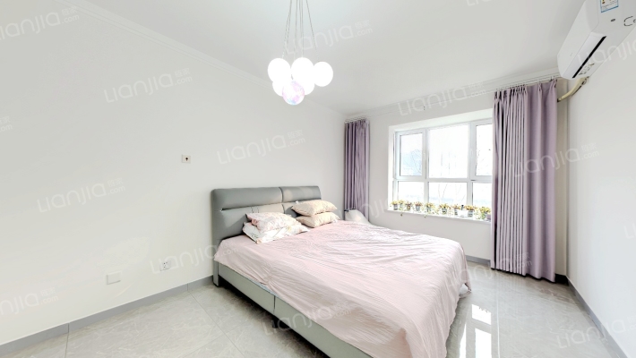 幸福嘉园，满五随时可以过户，精装，采光充足，看房方-卧室B