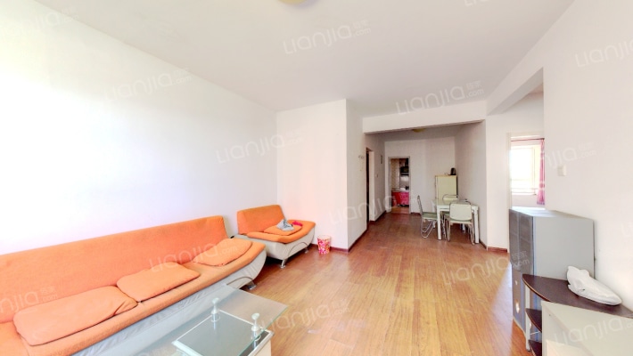 业主急售 ~~~天保绿城南北通透两居室-客厅