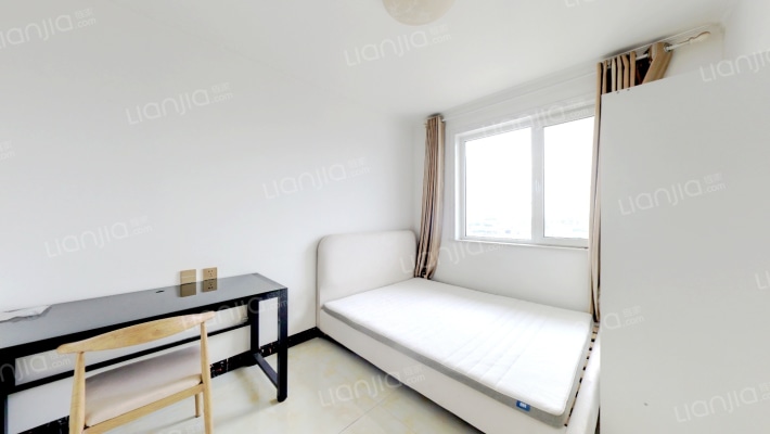 业主诚意出售，价钱可谈，看房方便。-卧室A