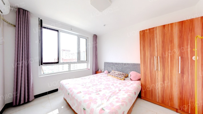 翡翠滨江 西北正规一居室 中高层 可观景德信公园-卧室