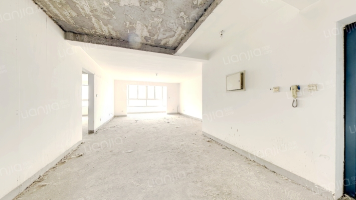 近宜佳旺，电梯洋房，一梯两户，有房本，满五年税费少-客厅