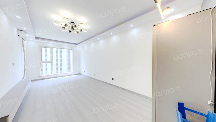 精装修 2居 中层 自住装修 朝南大2居 满二-客厅