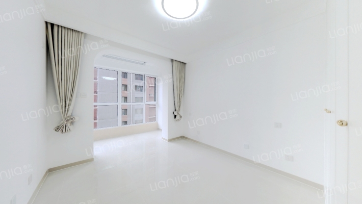 中医院正规一居室，精装修，大阳台，采光好，中间楼层-卧室