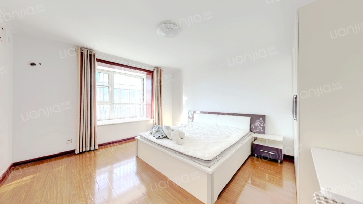 开发区辖区  范阳路上   钻石商场旁  带装修-卧室A