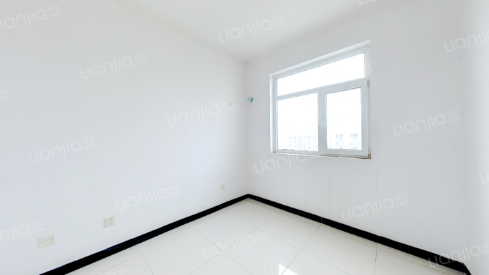 开发区南北通透一梯两户两居室诚意出售-卧室A