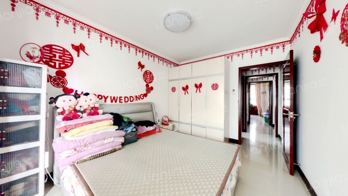 南北通透三居，精装修，领包入住。-卧室B