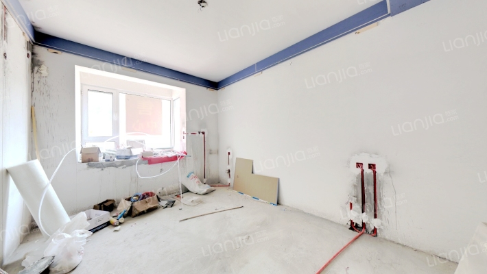 天地新城，双语片区，一楼带下跃-卧室C