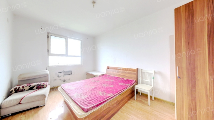 南北通透大两居室高层采光好急售-卧室B