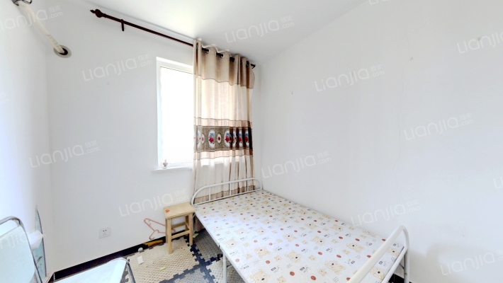 本房子格局不错 南北通透的三居室 全天采光无遮挡-卧室B