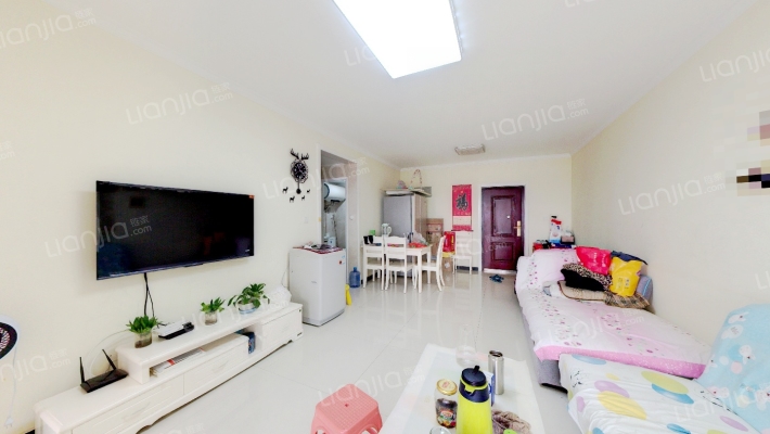 冠云路 70年大产权 满二 精装修 南向两居 采光好-客厅