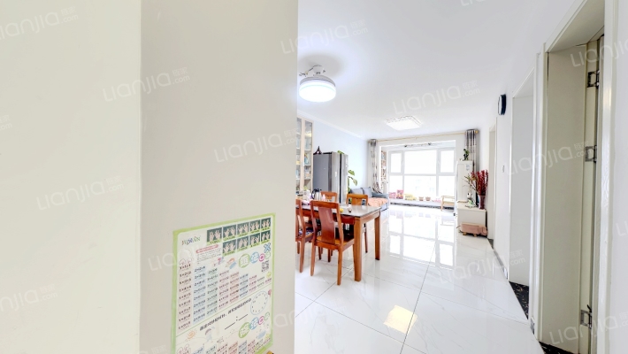 华融现代城 三居室 精装修拎包入住 满二-客厅