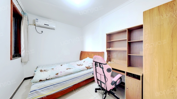 南向三居 视野好 70年住宅产权 视野开阔 楼间距大-卧室A