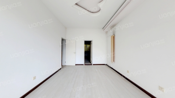 华阳别墅小区是独栋的，带一个小院，小区环境优美-卧室C