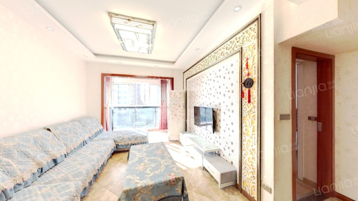 寿城水岸一期，紧凑三室，家具家电齐全-客厅