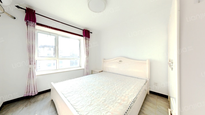 此房南北通透，中高楼层，采光好中高楼层，采光好-卧室B