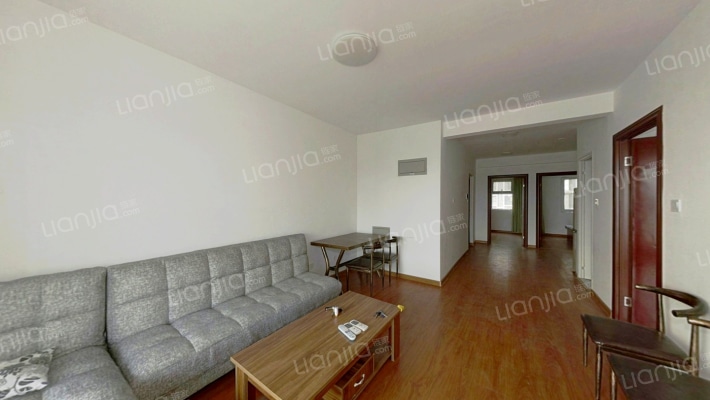 【天地新城】南北通透户型一梯两户 中间楼层，采光好-客厅