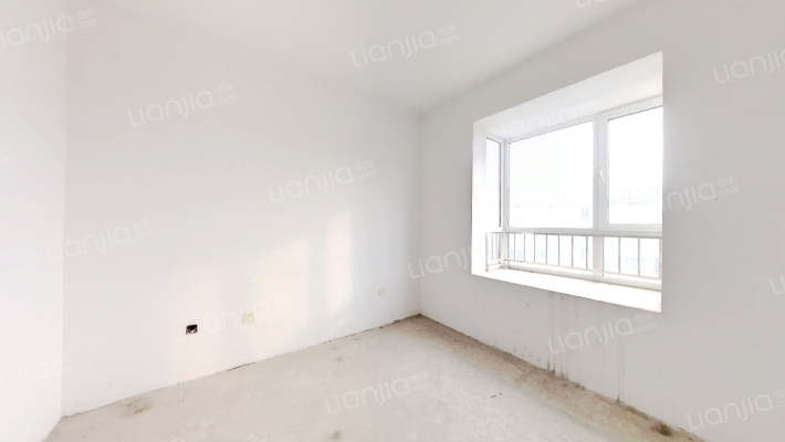 天地新城，南北通透，房主急售。-卧室B