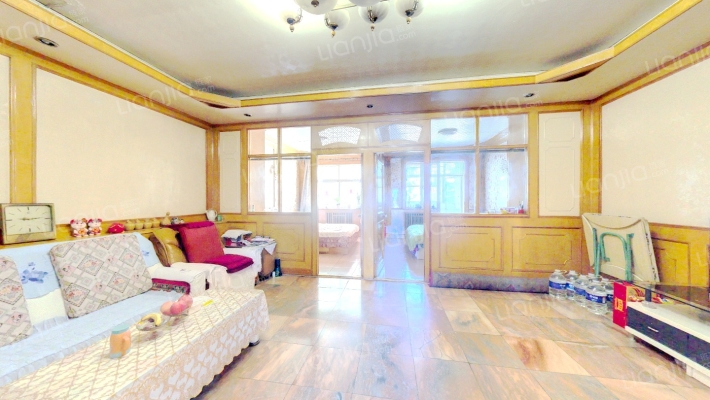 出售范阳路二水厂小区，集中供暖，交通便利三居室。-客厅