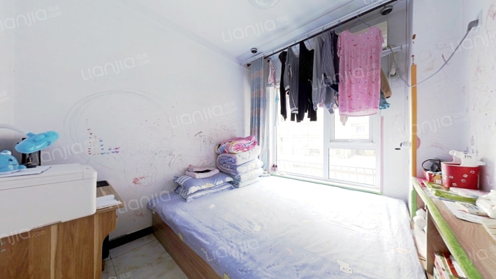 钻石广场，精装修两居，采光充足-卧室B