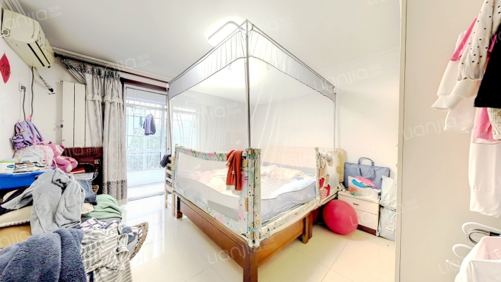 县医院难中间层，南北通透，矿山局新楼-卧室C