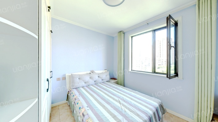 鸿坤理想湾精装修南北通透三居全明格局双卫-卧室A