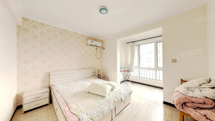 香邑溪谷人车分流社区 房本满二带车位和地下室-卧室B