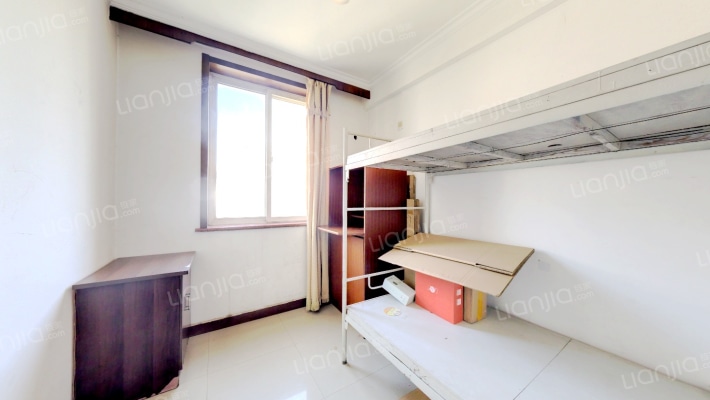 名流枫景洋房 南北通透三居 带地下室-卧室C