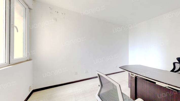 水岸花城，全阳户型，前后无遮挡，大社区集体供暖。-卧室B