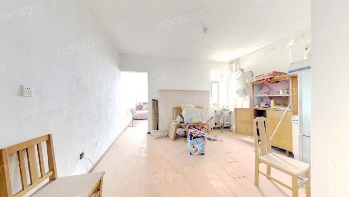 满五唯一  税费低  南向一居  主卧朝阳-客厅