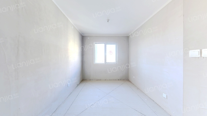 西丁双塔德信御府8号楼中高楼层全天采光-多功能间