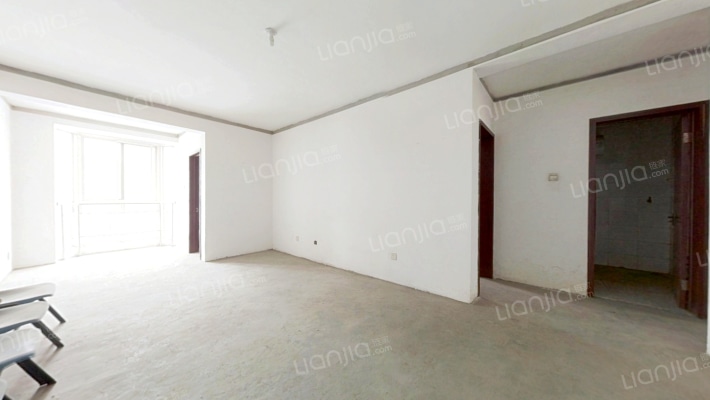 德信公园西侧 毛坯现房 南北通透户型 100万可议-客厅