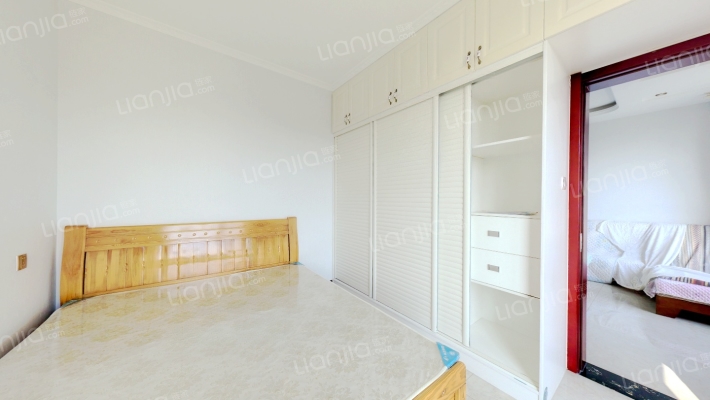 鸿坤理想湾北区朝阳小三居，采光好，视野好-卧室C