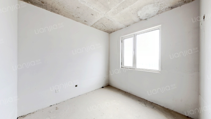 南北通透户型方正，楼层适中，诚心卖-卧室B