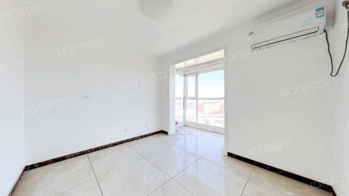 房本满五唯一，精装未住，集中供暖，正规一居室-卧室