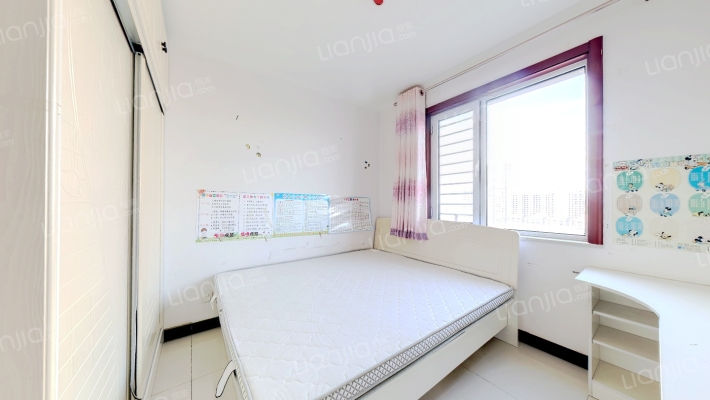 香邑溪谷  南北通透大三居室  采光无影响-卧室B