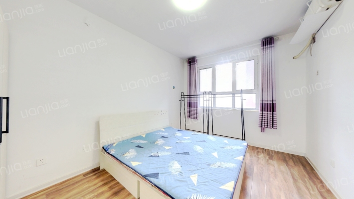 此房格局户型方正，中间楼层，带装修 南北通透-卧室C