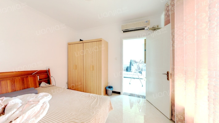 鸿坤高铁新干线，南北双通透C3户型三居室-卧室C