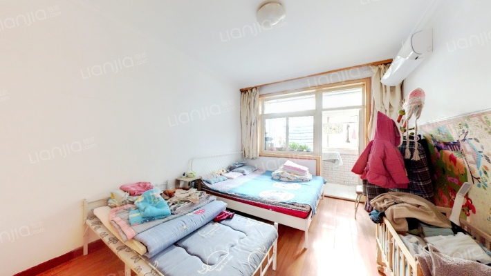 开发区政法街怡海嘉园两居，本满五不唯一。-卧室A