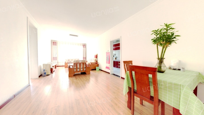 金竹花园，空中花园，物业管理服务好，精装，繁华地段-客厅